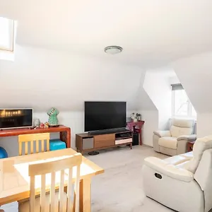  Apartment Better Than A United Kingdom