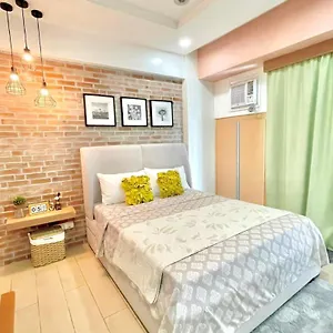 Apartment Lovely Unit With Free Wi-fi & Netflix I Across Naia T3 Airport Philippines